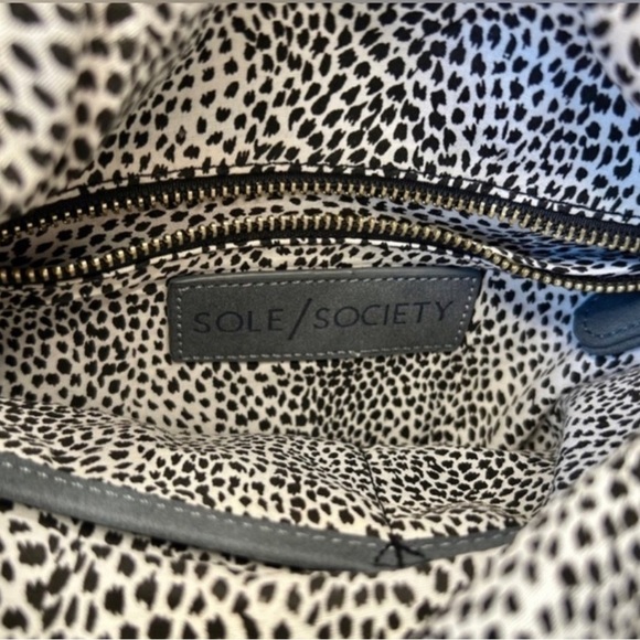 NEW Sole Society Marlee Woven Clutch/Crossbody Bag in Navy - Picture 3 of 4